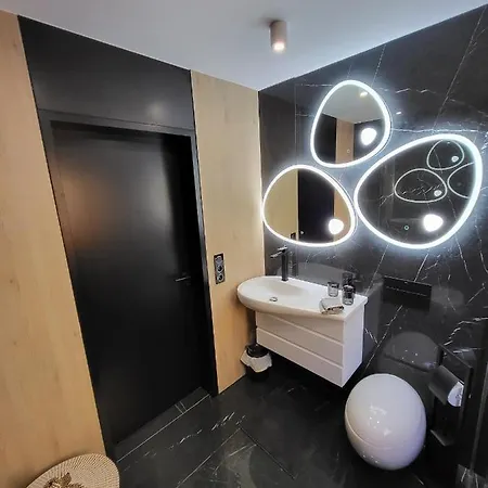 Sea View Luxury - Playa Del Duque Apartament *